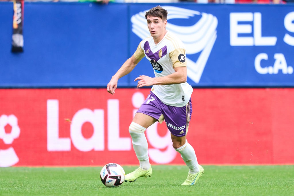 PAMPLONA, SPAIN - OCTOBER 30: Ivan Fresneda of Real Valladolid in action during the LaLiga Santander match between CA Osasuna and Real Valladolid CF at El Sadar Stadium on October 30, 2022 in Pamplona, Spain. (Photo by Juan Manuel Serrano Arce/Getty Images)