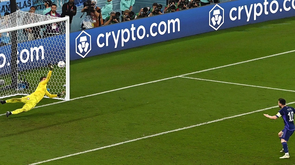 Wojciech Szczesny jokes about his Lionel Messi penalty bet 2 Poland's goalkeeper #01 Wojciech Szczesny (L) saves the penalty shot by Argentina's forward #10 Lionel Messi (top R) during the Qatar 2022 World Cup Group C football match between Poland and Argentina at Stadium 974 in Doha on November 30, 2022. (Photo by GLYN KIRK/AFP via Getty Images)