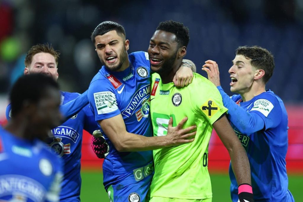Arthur Okonkwo celebrating with Sturm Graz (Photo via Okonkwo on Instagram)