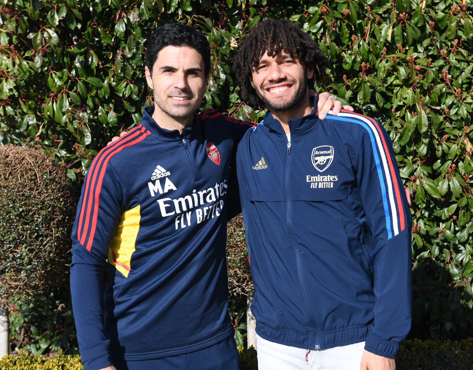 Club excited at prospect of signing Arsenal midfielder for free 2 Mohamed Elneny with Mikel Arteta after signing a new contract with Arsenal (Photo via Elneny on Twitter)