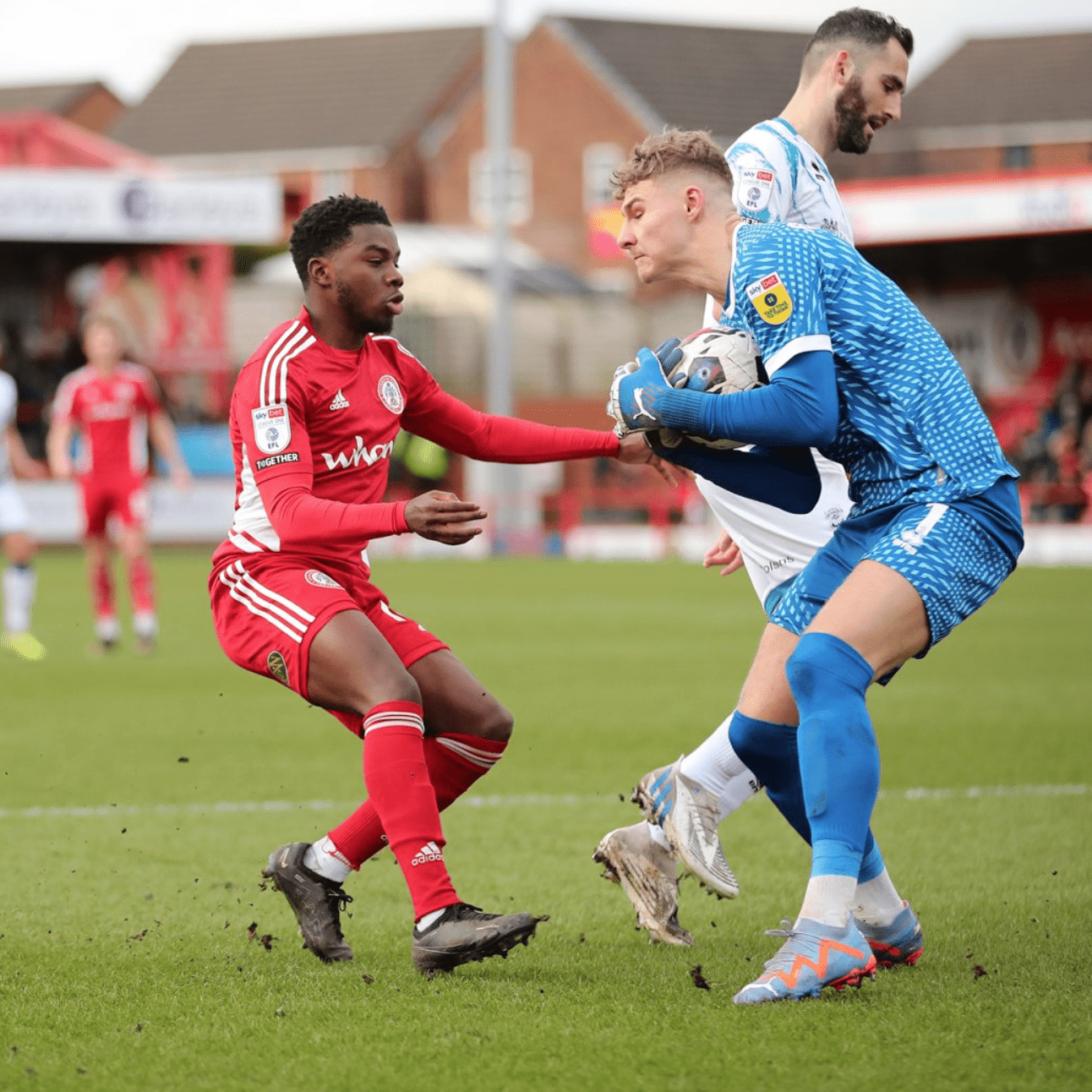 Nathan Butler-Oyedeji competes for the ball for Accrington Stanley (Photo via Accrington Stanley on Twitter)