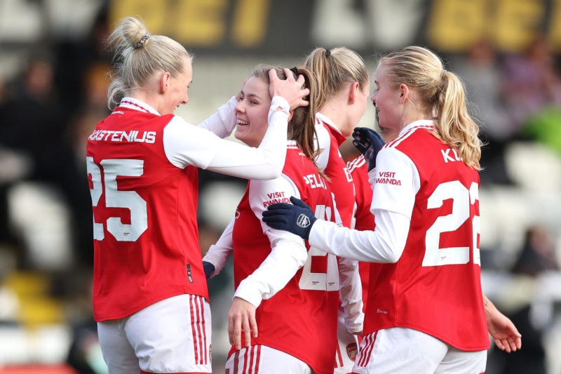 BOREHAMWOOD, ENGLAND - JANUARY 29: Victoria Pelova of Arsenal celebrates after scoring the team's ninth goal with teammates during the Vitality Wom...