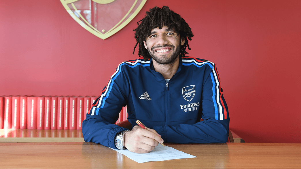Mohamed Elneny signs new contract with Arsenal (Photo via Arsenal.com)