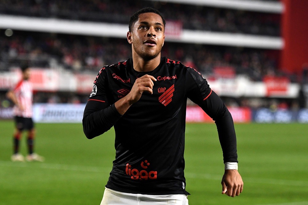 Arsenal transfers - LA PLATA, ARGENTINA: Vitor Roque of Athletico-PR celebrates after scoring the first goal of his team during a Copa CONMEBOL Lib...