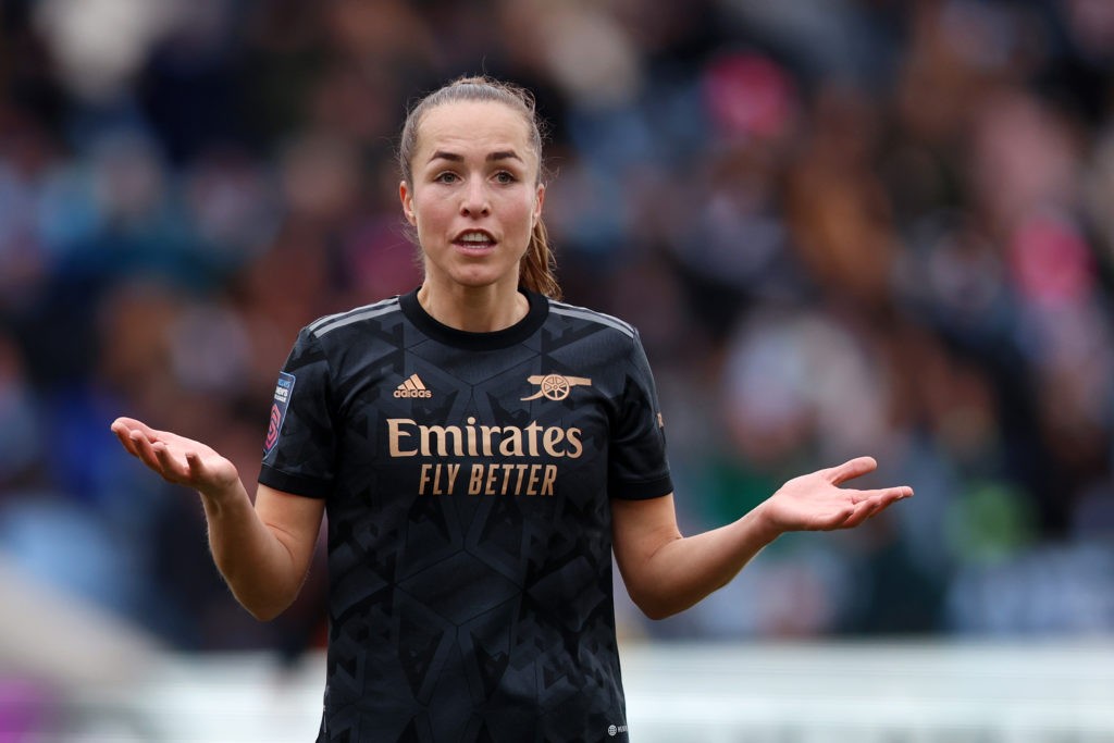 How much did Juventus pay Arsenal for Lia Walti? 3 MANCHESTER, ENGLAND - FEBRUARY 11: Lia Walti of Arsenal reacts during the FA Women's Super League match between Manchester City and Arsenal at The Academy Stadium on February 11, 2023 in Manchester, England. (Photo by Nathan Stirk/Getty Images)
