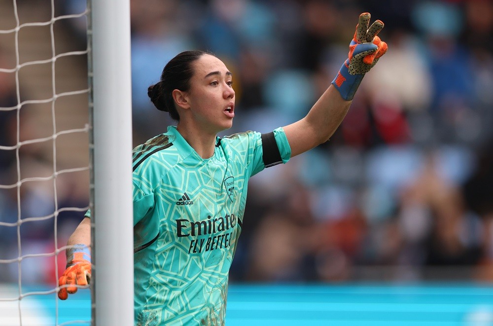 MANCHESTER, ENGLAND: Manuela Zinsberger of Arsenal gestures during the FA Women's Super League match between Manchester City and Arsenal at The Academy Stadium on February 11, 2023. (Photo by Nathan Stirk/Getty Images)