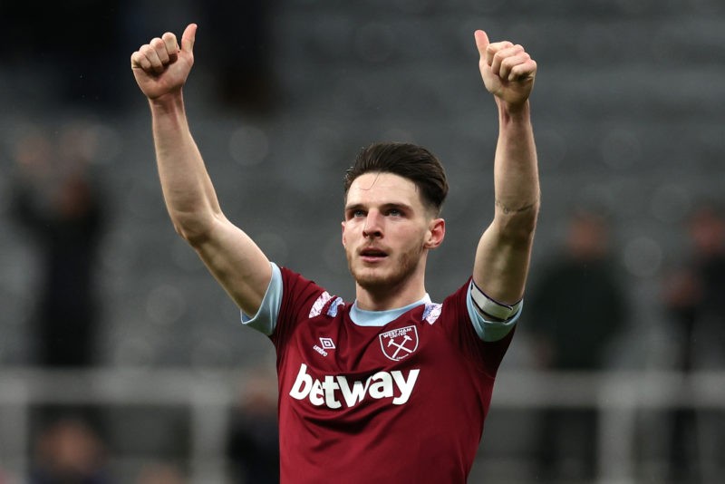 NEWCASTLE UPON TYNE, ENGLAND - FEBRUARY 04: Declan Rice of West Ham United gives a thumbs up to the fans after the Premier League match between New...