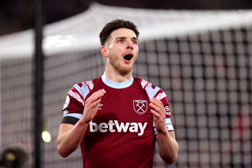 LONDON, ENGLAND - JANUARY 21: Declan Rice of West Ham United reacts during the Premier League match between West Ham United and Everton FC at London Stadium on January 21, 2023 in London, England. (Photo by Alex Pantling/Getty Images)