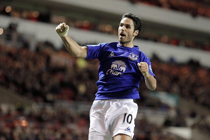 "Spectacular guy" Brazilian striker explains Arteta help as he retires 2 Everton's Spanish midfielder Mikel Arteta celebrates scoring against Sunderland during an English FA Premier League football match at the Stadium of Light, Sunderland, England, on November 22, 2010. (Photo read GRAHAM STUART/AFP via Getty Images)