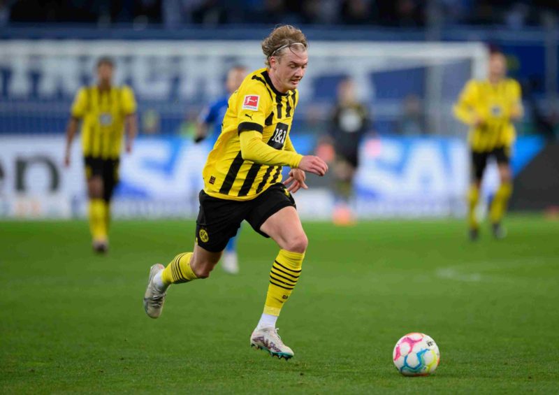 SINSHEIM, GERMANY - FEBRUARY 25: Julian Brandt of Borussia Dortmund controls the ball during the Bundesliga match between TSG Hoffenheim and Boruss...