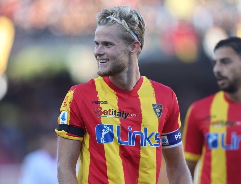 LECCE, ITALY - OCTOBER 02: Morten Hjulmand during the Serie A match between US Lecce and US Cremonese at Stadio Via del Mare on October 02, 2022 in...