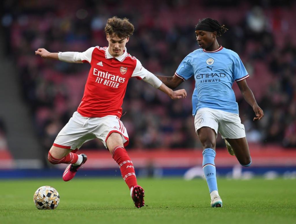 Michal Rosiak playing for the Arsenal u18s (Photo via Arsenal.com)