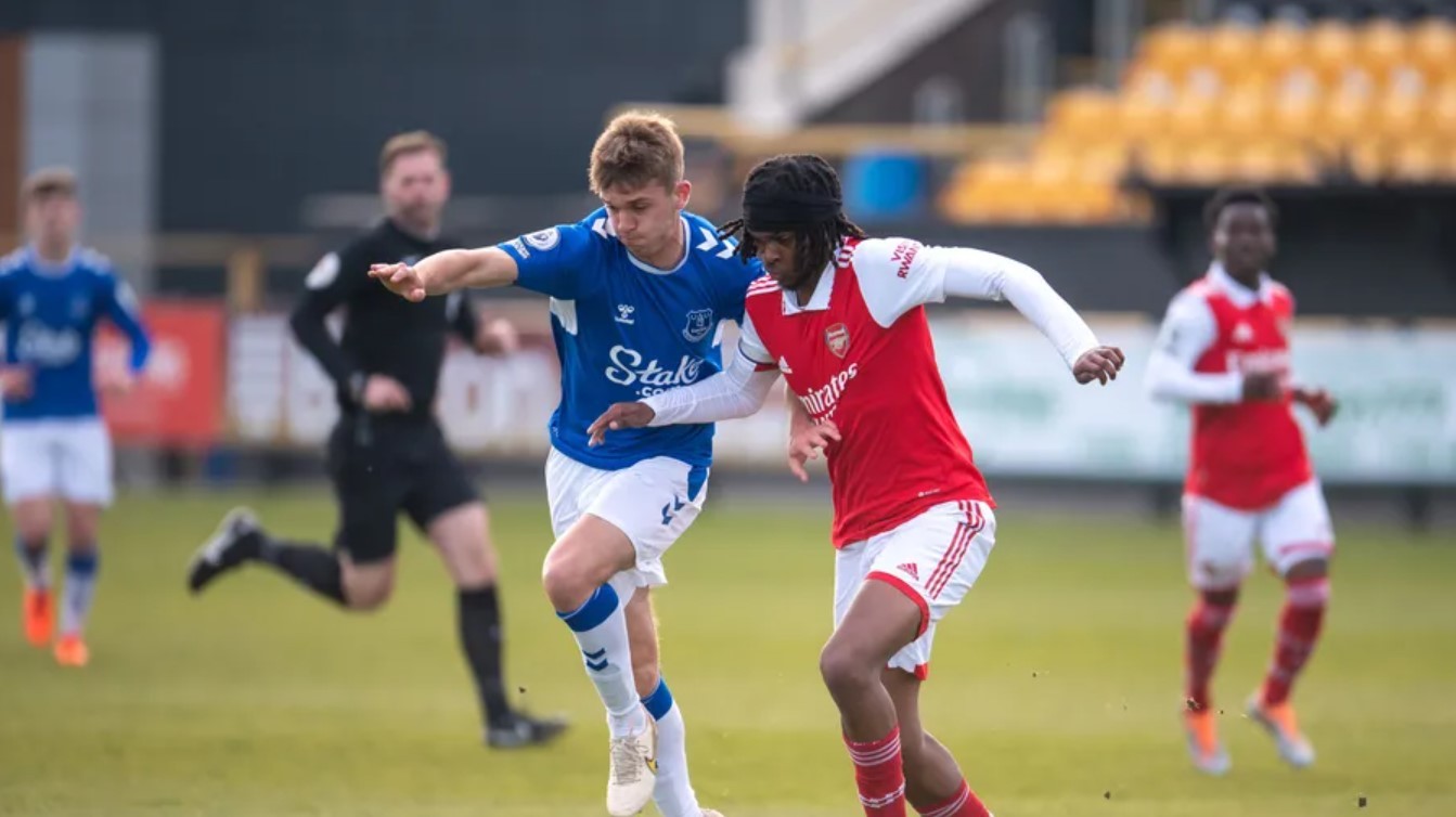 Zane Monlouis competes for the ball against the Everton u21s (Photo via EvertonFC.com)