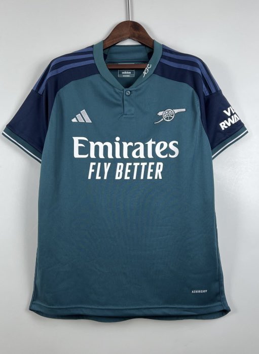New pictures leaked of Arsenal 2023/24 third kit 2 Arsenal's leaked third kit for the 2023/24 season (Photo via ACL Soccer on Twitter)