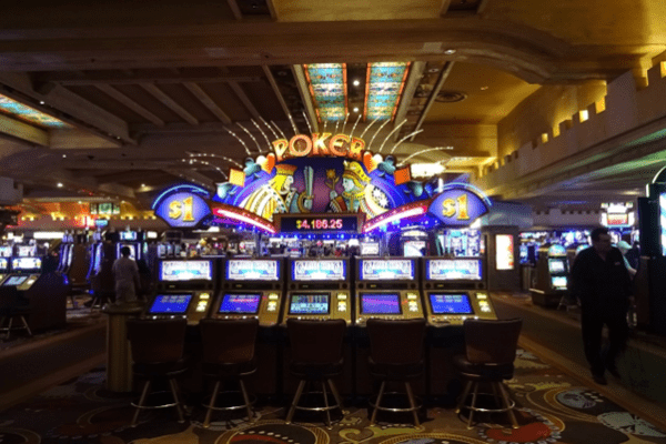 poker slots casino