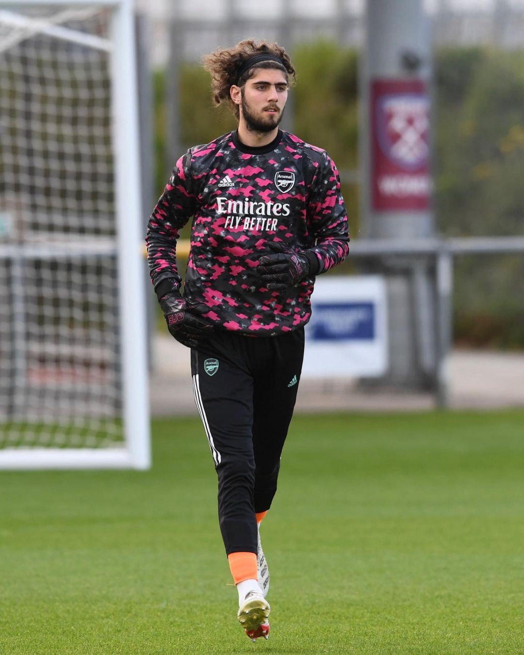 Alex Kovacevic with Arsenal (Photo via Kovacevic on Instagram)