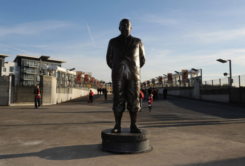 LONDON, ENGLAND - DECEMBER 10: Former Arsenal manager, Herbert Chapman's statue is seen outside the stadium ahead of the Barclays Premier League match between Arsenal and Everton at Emirates Stadium on December 10, 2011 in London, England. (Photo by Michael Regan/Getty Images)