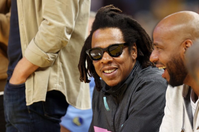 Arsenal fan Jay-Z considers buying Tottenham 3 SAN FRANCISCO, CALIFORNIA - JUNE 02: Rapper, Jay-Z looks on during the second quarter in Game One of the 2022 NBA Finals between the Golden State Warriors and the Boston Celtics at Chase Center on June 02, 2022 in San Francisco, California. (Photo by Ezra Shaw/Getty Images)