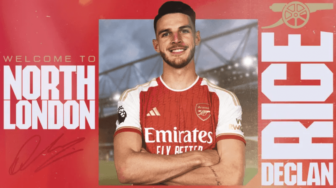 Declan Rice signing for Arsenal (Photo via Arsenal.com)