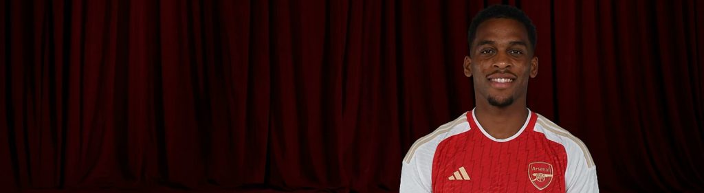 Jurrien Timber in an Arsenal shirt (Photo via Arsenal Direct)