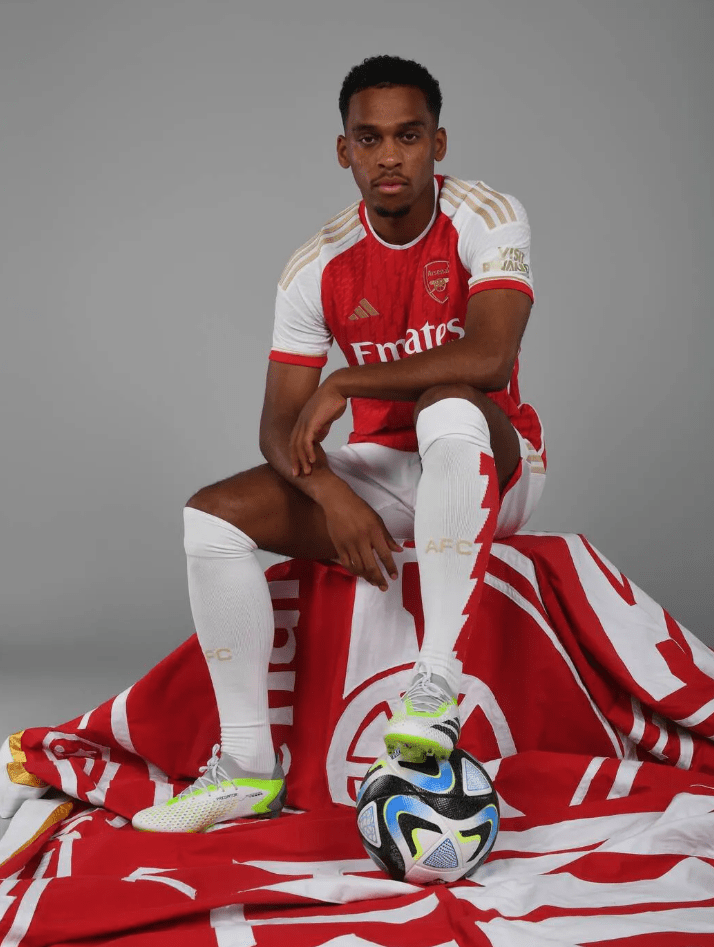 Jurrien Timber after signing for Arsenal (Photo via Arsenal.com)