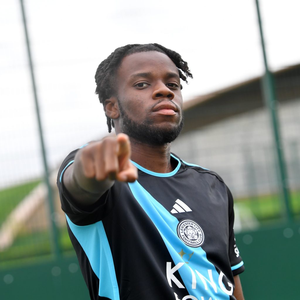Stephy Mavididi after signing for Leicester City (Photo via Leicester City on Twitter)