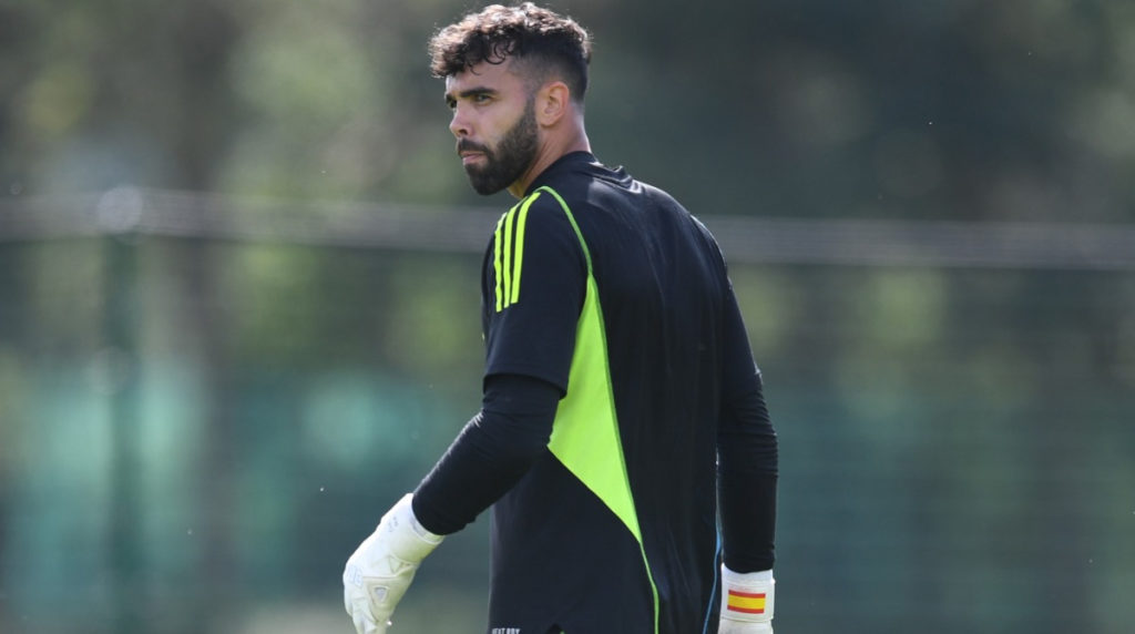 Arsenal new boy granted permission to face former side 2 David Raya in training with Arsenal (Photo via Arsenal on Twitter)