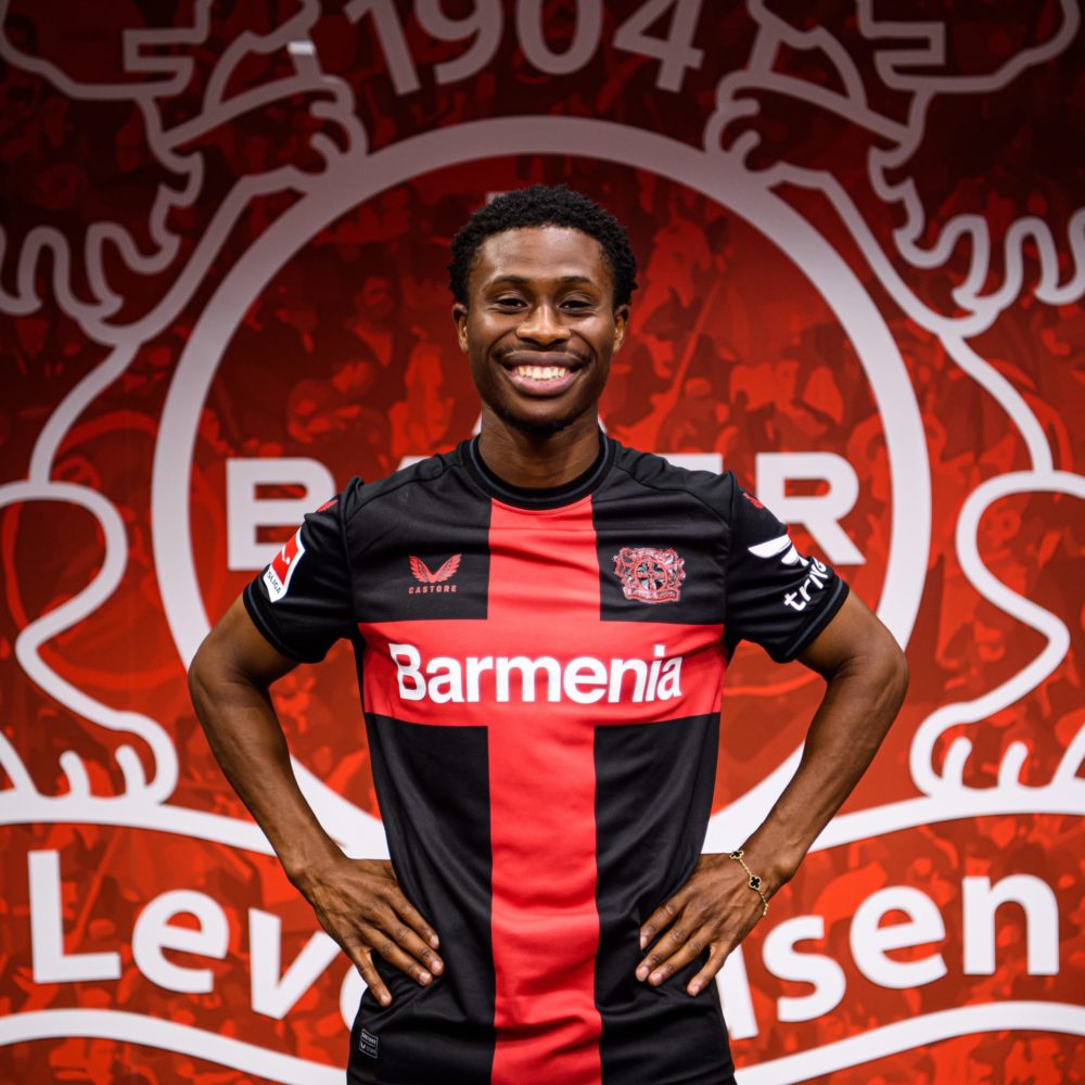Nathan Tella after signing for Bayer Leverkusen (Photo via Bayer Leverkusen on Twitter)