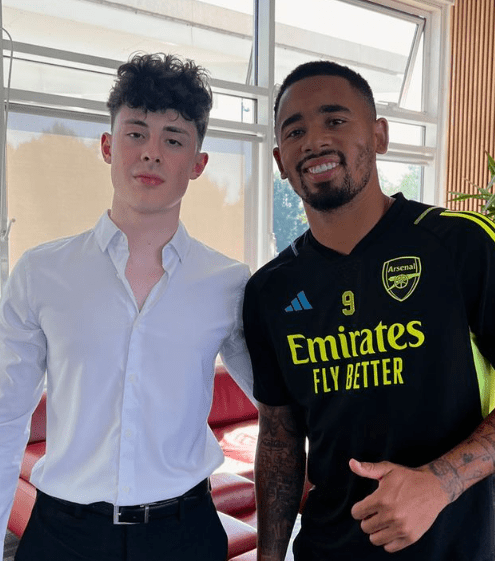 David Raya's agent's son meets Gabriel Jesus