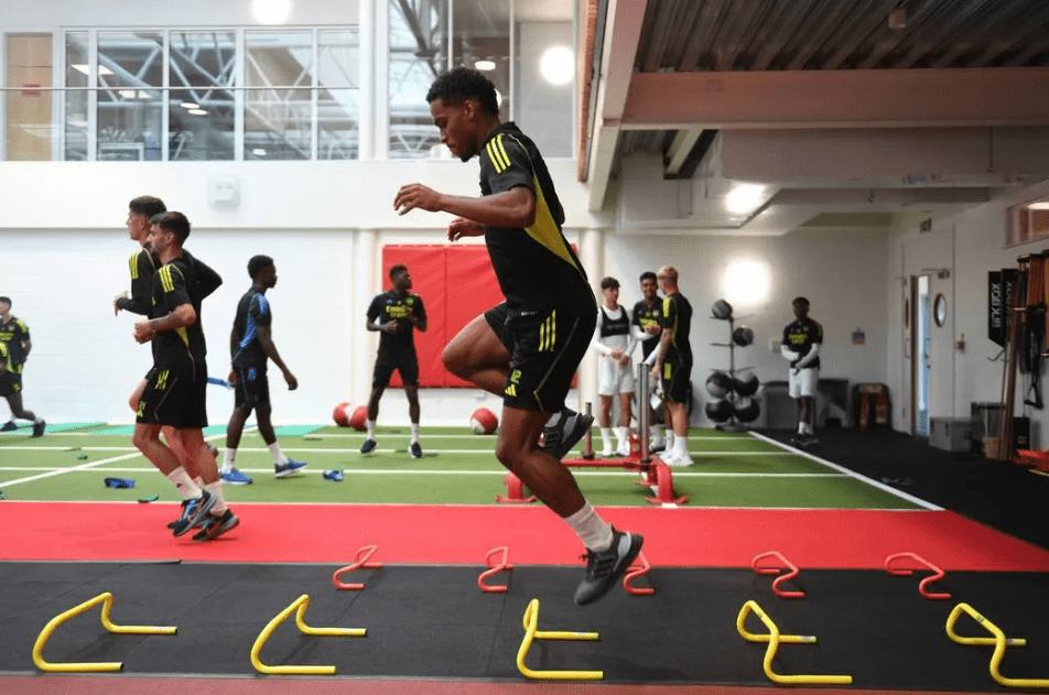 2 more Arsenal players return to pre-season training 4 Jurrien Timber works at London Colney, with Charlie Patino and Tyreece John-Jules talking to Emile Smith Rowe in the background (Photo via Arsenal.com)
