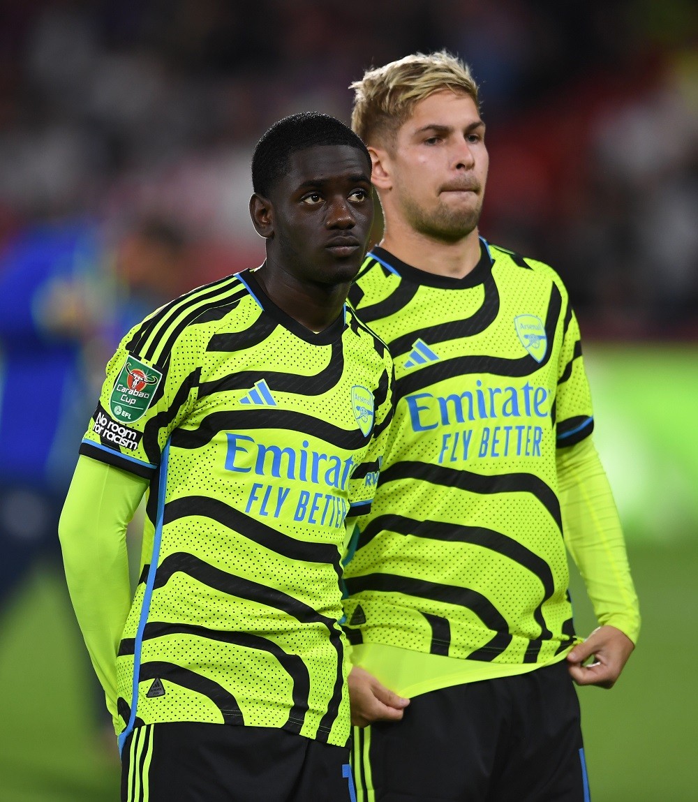 Charles Sagoe Jr (L) playing for Arsenal (Photo via Arsenal Academy on Twitter)