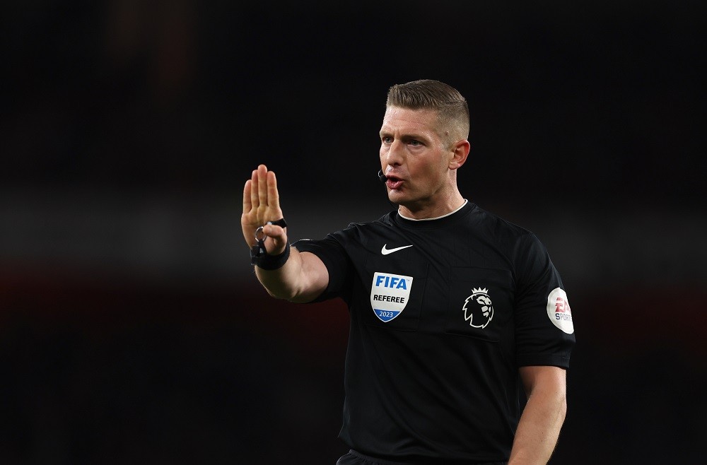 LONDON, ENGLAND: Referee Robert Jones during the Premier League match between Arsenal FC and Chelsea FC at Emirates Stadium on May 02, 2023. (Photo...