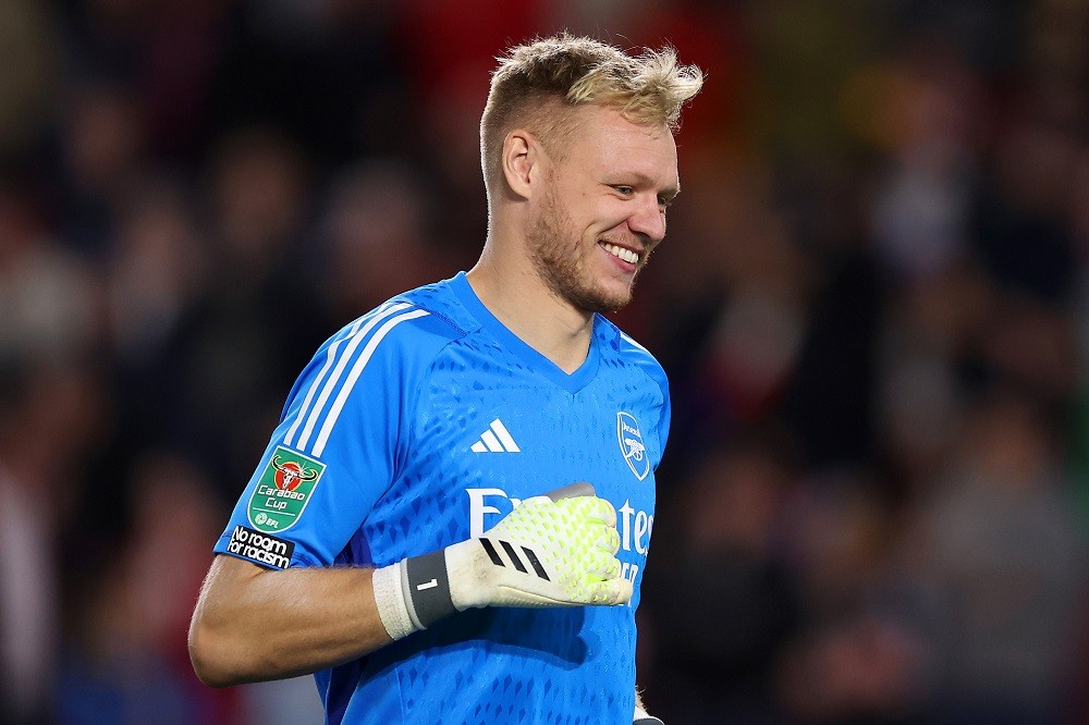 BRENTFORD, ENGLAND: Aaron Ramsdale of Arsenal reacts during the Carabao Cup Third Round match between Brentford and Arsenal at Gtech Community Stad...