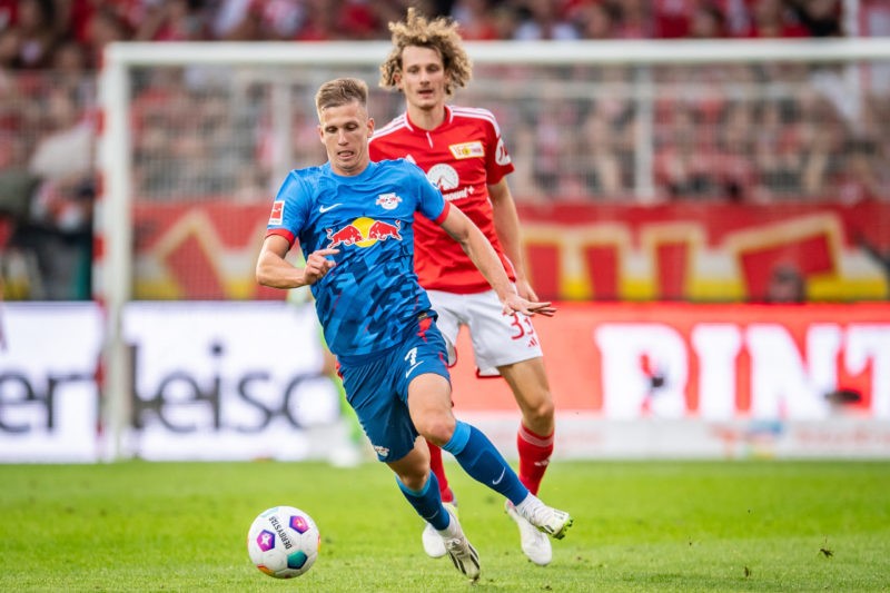 Arsenal revisit old target amid competition from Chelsea 3 BERLIN, GERMANY - SEPTEMBER 03: Dani Olmo of RB Leipzig pass through Alex Kral of 1. FC Union Berlin during the Bundesliga match between 1. FC Union Berlin and RB Leipzig at An der Alten Foersterei on September 03, 2023 in Berlin, Germany. (Photo by Luciano Lima/Getty Images)