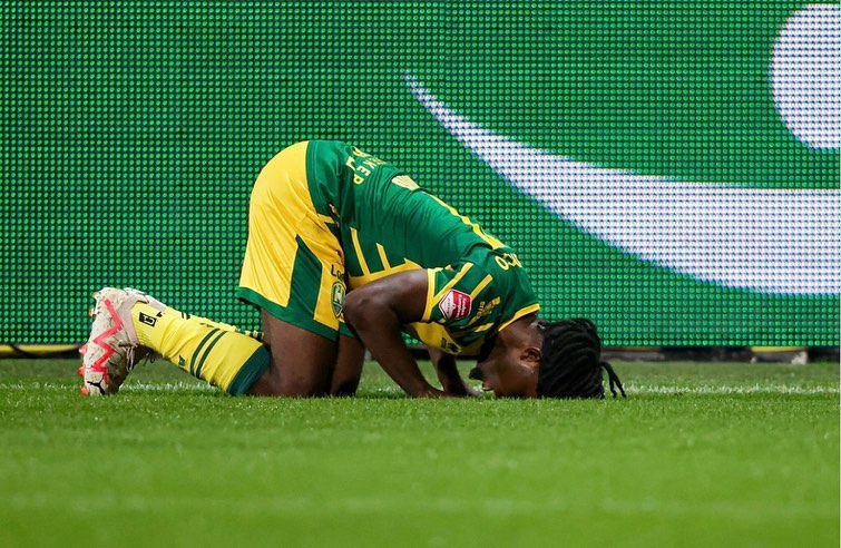Joel Ideho celebrates a goal for ADO Den Haag (Photo via Ideho on Instagram)