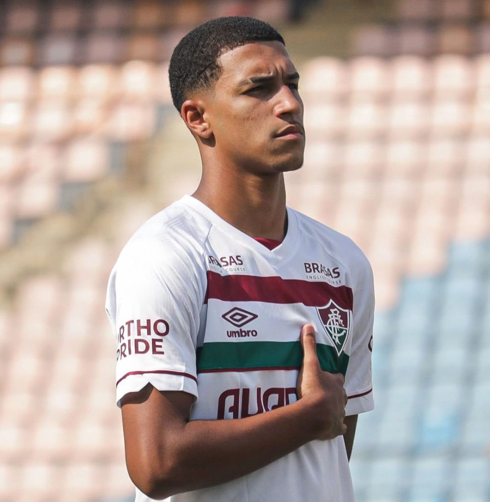Edu pictured visiting club of 2 Arsenal-linked players 4 Kaua Elias with Fluminense (Photo via Elias on Instagram)