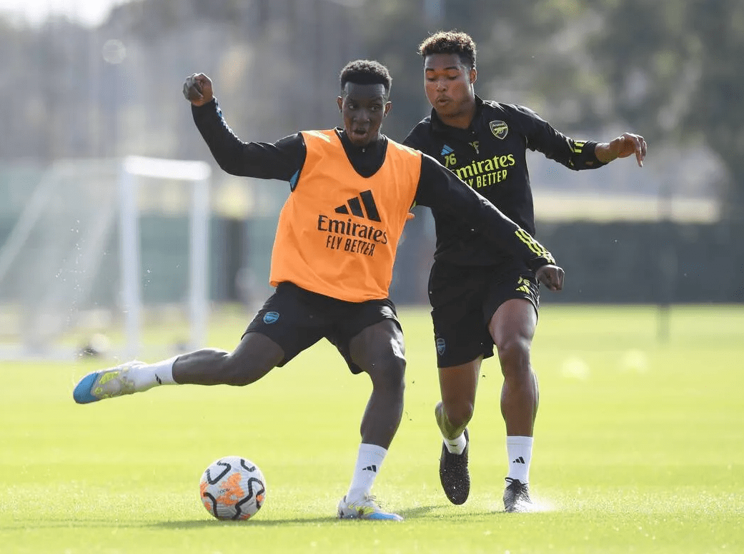 Reuell Walters (R) in first-team training with Arsenal (Photo via Arsenal.com)