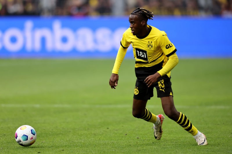 Mikel Arteta a 'big fan' of Dortmund winger Jamie Bynoe-Gittens 2 DORTMUND, GERMANY - SEPTEMBER 23: Jamie Bynoe-Gittens of Dortmund runs with the ball during the Bundesliga match between Borussia Dortmund and VfL Wolfsburg at Signal Iduna Park on September 23, 2023 in Dortmund, Germany. (Photo by Christof Koepsel/Getty Images)