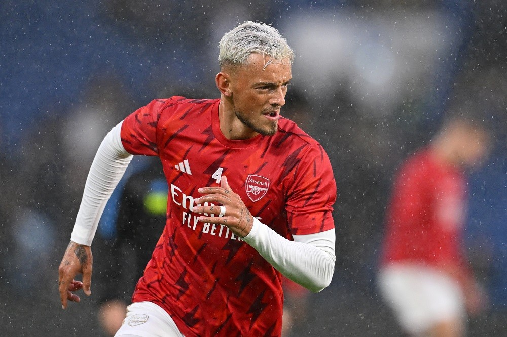 Arsenal set for surprise squad absentee against Burnley 2 LONDON, ENGLAND: Ben White of Arsenal warms up prior to the Premier League match between Chelsea FC and Arsenal FC at Stamford Bridge on October 21, 2023. (Photo by Michael Regan/Getty Images)