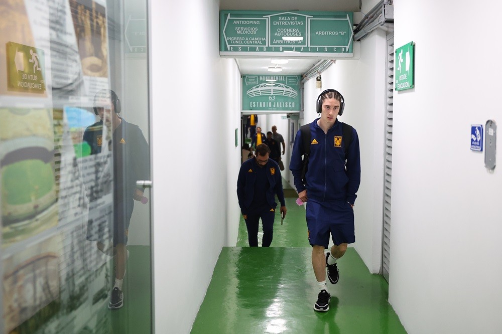 GUADALAJARA, MEXICO: Marcelo Flores of Tigres arrives at the stadium for the 14th round match between Chivas and Tigres UANL as part of the Torneo Apertura 2023 Liga MX at Jalisco Stadium on October 28, 2023. (Photo by Simon Barber/Getty Images)