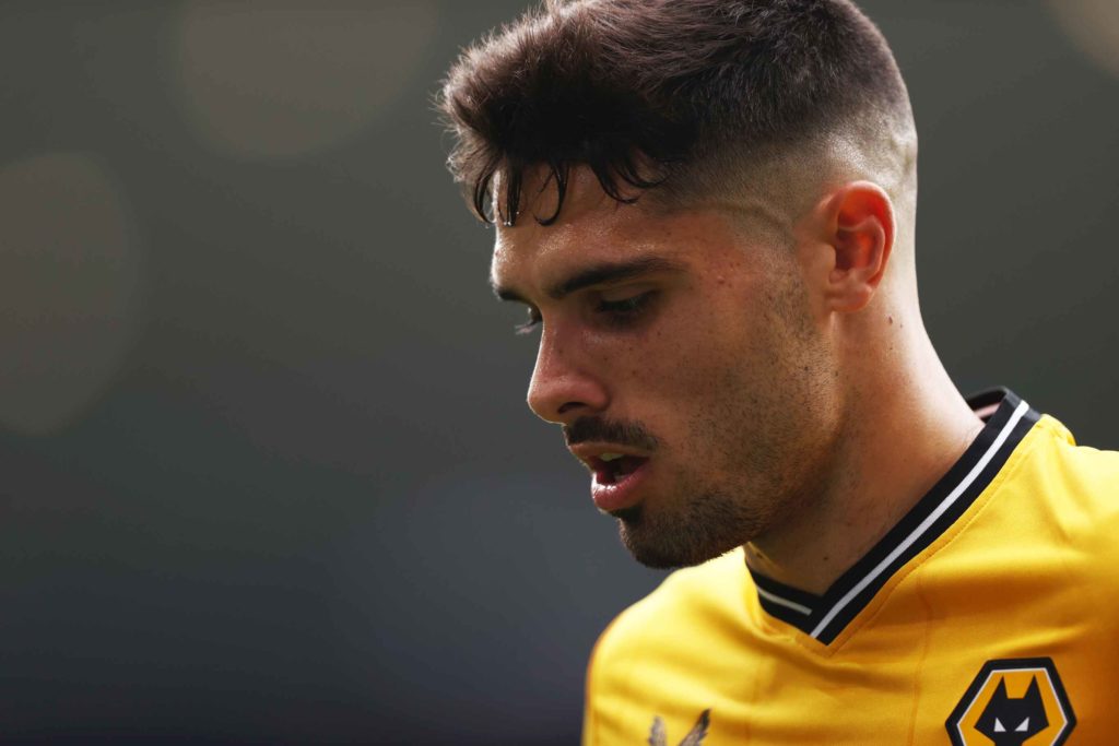 Arsenal transfer target suffers worrying injury setback 4 WOLVERHAMPTON, ENGLAND - SEPTEMBER 16: Pedro Neto of Wolverhampton during the Premier League match between Wolverhampton Wanderers and Liverpool FC at Molineux on September 16, 2023 in Wolverhampton, England. (Photo by Naomi Baker/Getty Images)