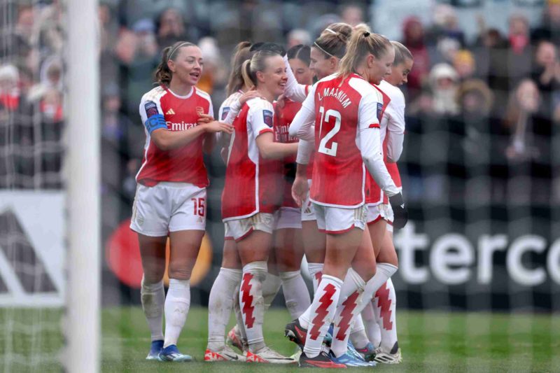 BOREHAMWOOD, ENGLAND - NOVEMBER 26: Beth Mead of Arsenal celebrates after she scores her sides third goal during the Barclays Women´s Super League ...