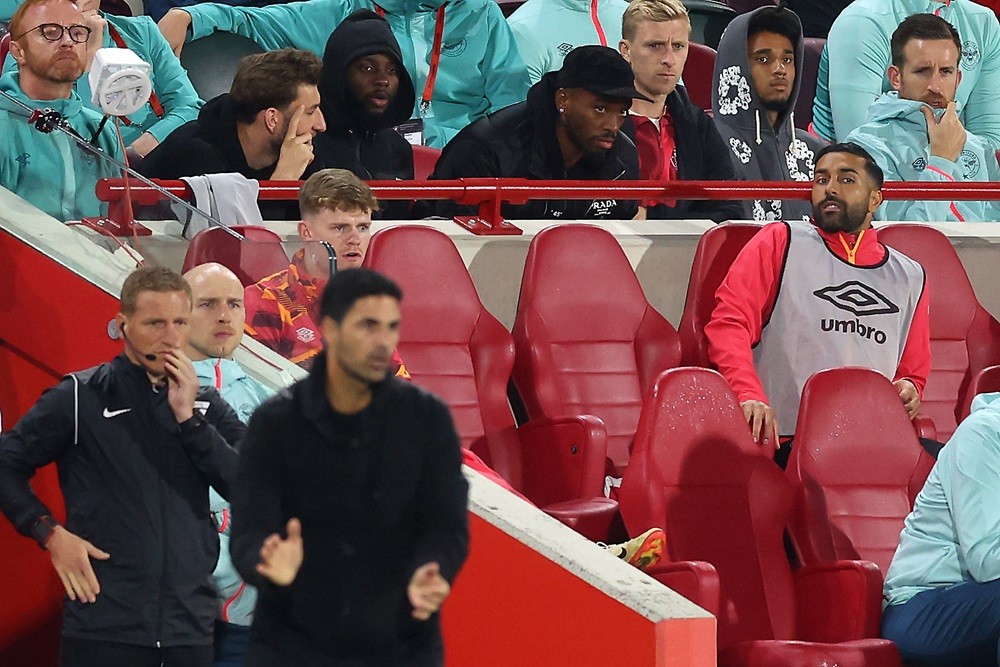Latest on Arsenal's striker pursuit as Ivan Toney prepares to return 4 BRENTFORD, ENGLAND: Ivan Toney of Brentford looks on during the Carabao Cup Third Round match between Brentford and Arsenal at Gtech Community Stadium on September 27, 2023. (Photo by Julian Finney/Getty Images)