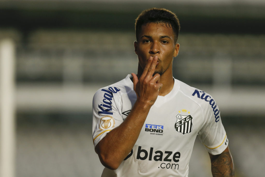 Arsenal consider offer for 21-goal Brazilian striker from relegated side 3 SANTOS, BRAZIL - JULY 23: Marcos Leonardo of Santos celebrates after scoring the team's second goal during the match between Santos and Botafogo as part of Brasileirao Series A 2023 at Urbano Caldeira Stadium (Vila Belmiro) on July 23, 2023 in Santos, Brazil. (Photo by Ricardo Moreira/Getty Images)