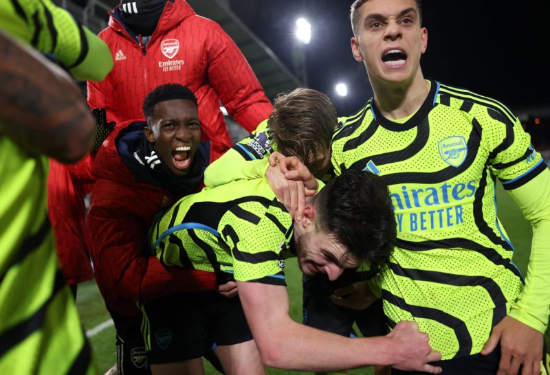 LUTON, ENGLAND - DECEMBER 05: Declan Rice of Arsenal celebrates after scoring the team's fourth goal to make it 4-3 during the Premier League match between Luton Town and Arsenal FC at Kenilworth Road on December 05, 2023 in Luton, England. (Photo by Julian Finney/Getty Images)