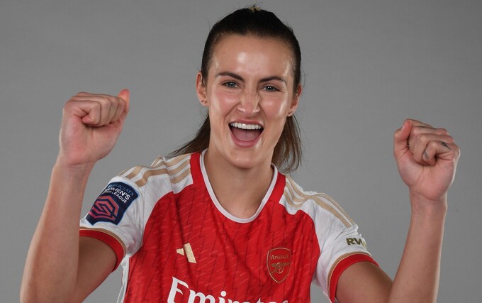 Arsenal's Eidevall and Fox nominated for WSL January awards 2 Emily Fox after signing for Arsenal (Photo via Arsenal.com)