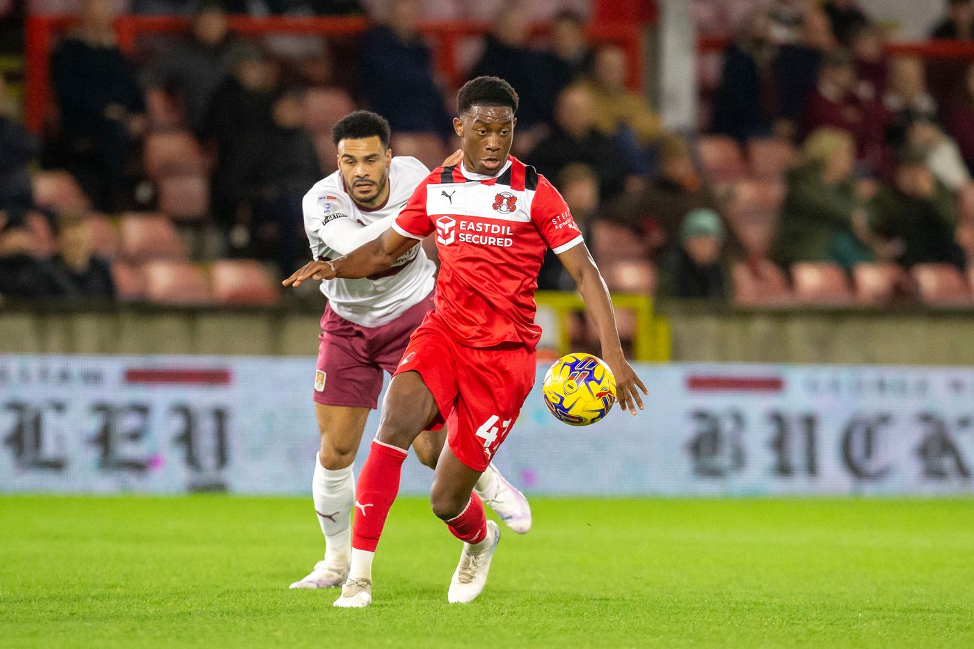 Khayon Edwards with Leyton Orient (Photo via LeytonOrient.com)