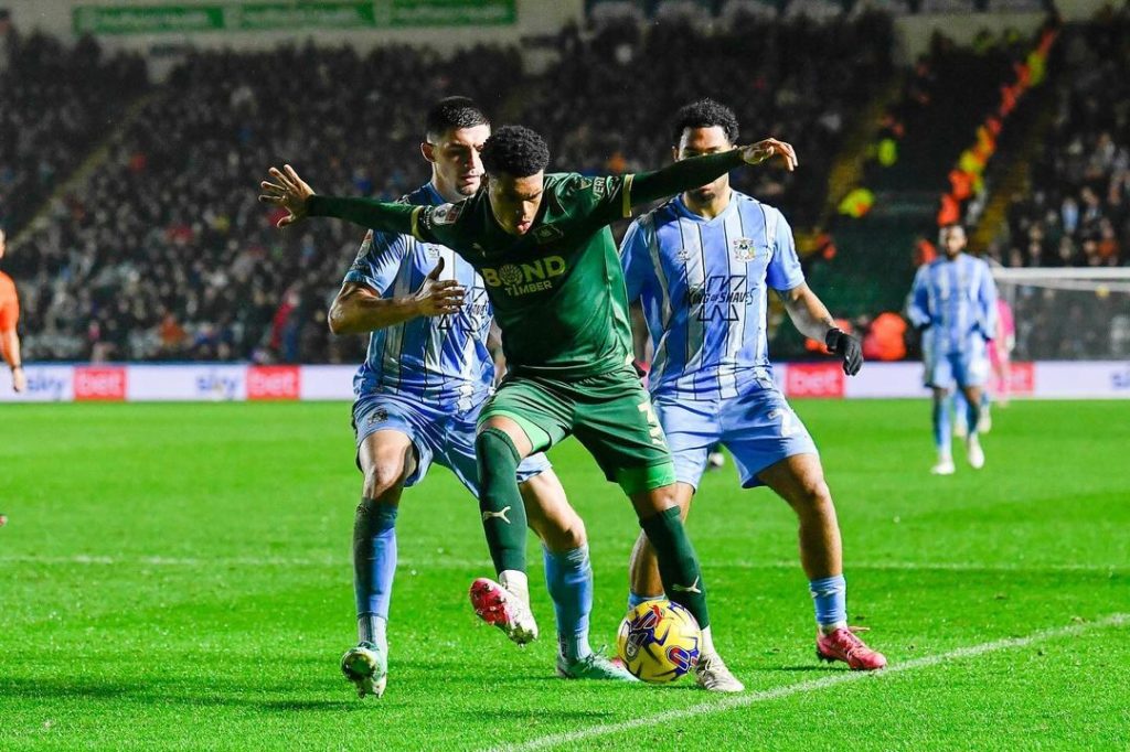 Former Gunner explains why he quit the club in January 4 Lino Sousa playing for Plymouth Argyle (Photo via Sousa on Instagram)