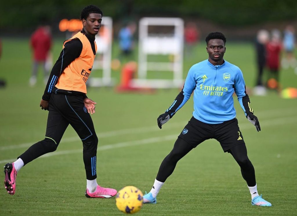 Arsenal 17yo attracts interest from Borussia Dortmund 2 Ayden Heaven (L) trains with the Arsenal first team (Photo via Heaven on Instagram)