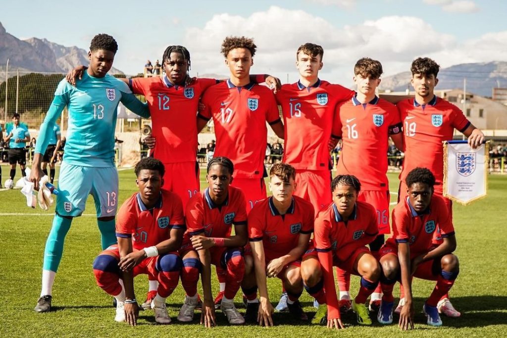 Goalkeeper to leave Arsenal for Aston Villa in £1m deal 3 Owen Asemota (#13) with the England u16s (Photo via Asemota on Instagram)